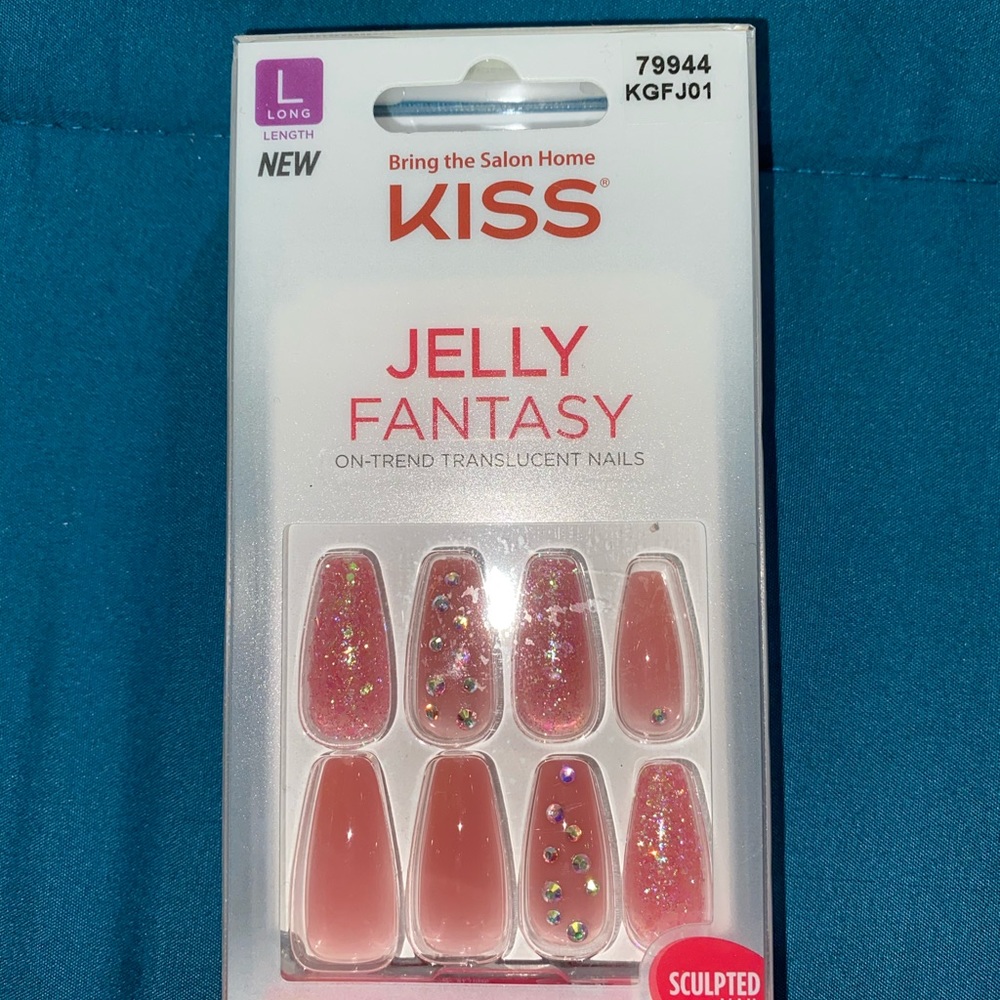 Kiss Jelly Fantasy glue on nails